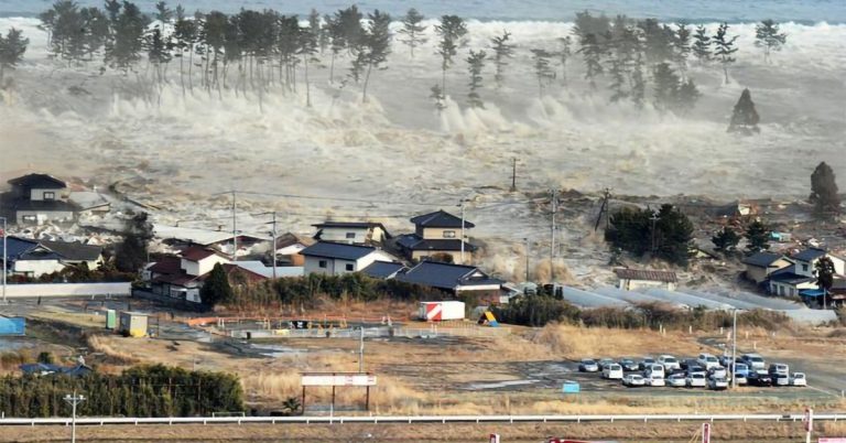Cách người Nhật Bản đối diện với sóng thần và động đất